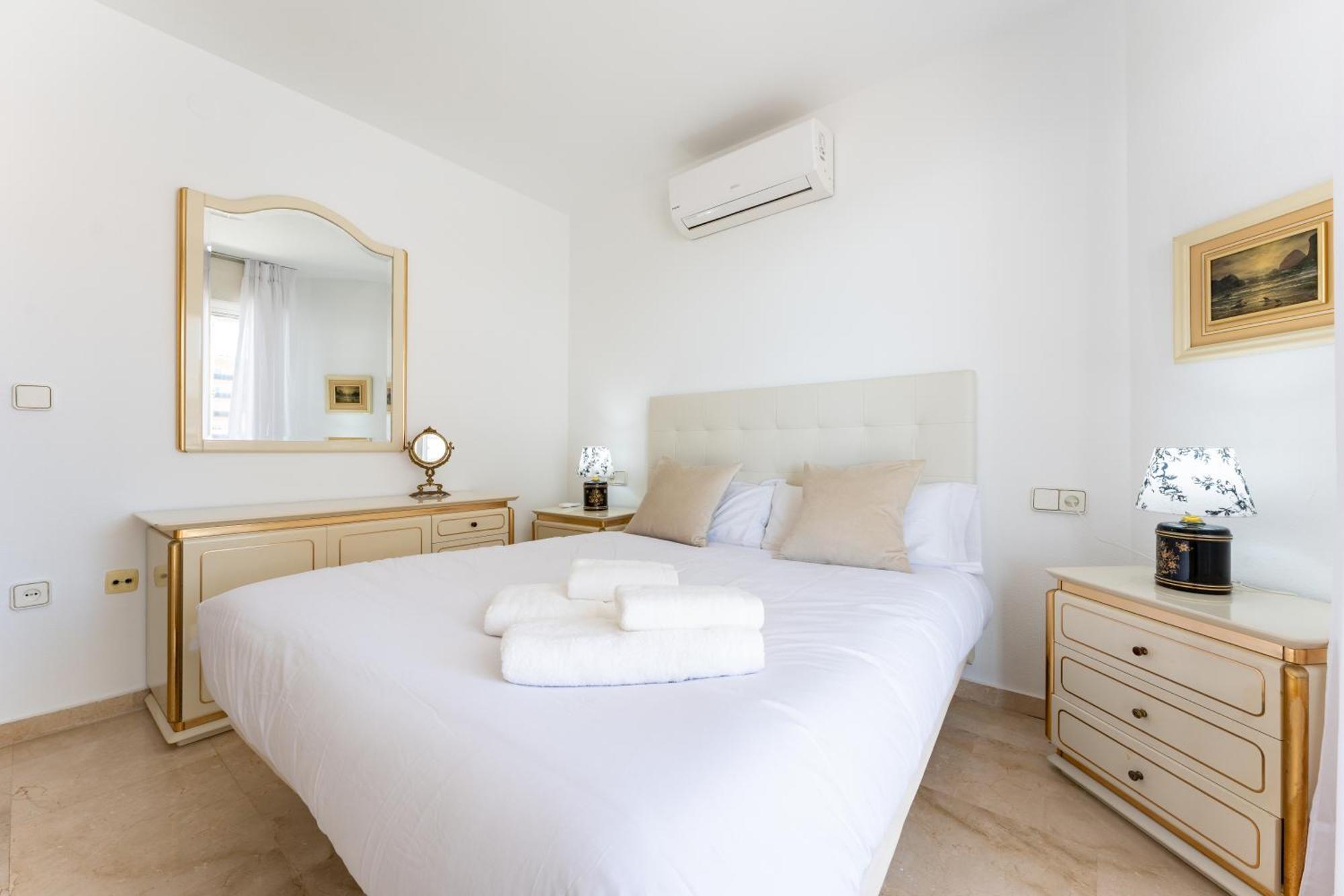 Tropico Carihuela View & Parking Lägenhet Torremolinos Exteriör bild