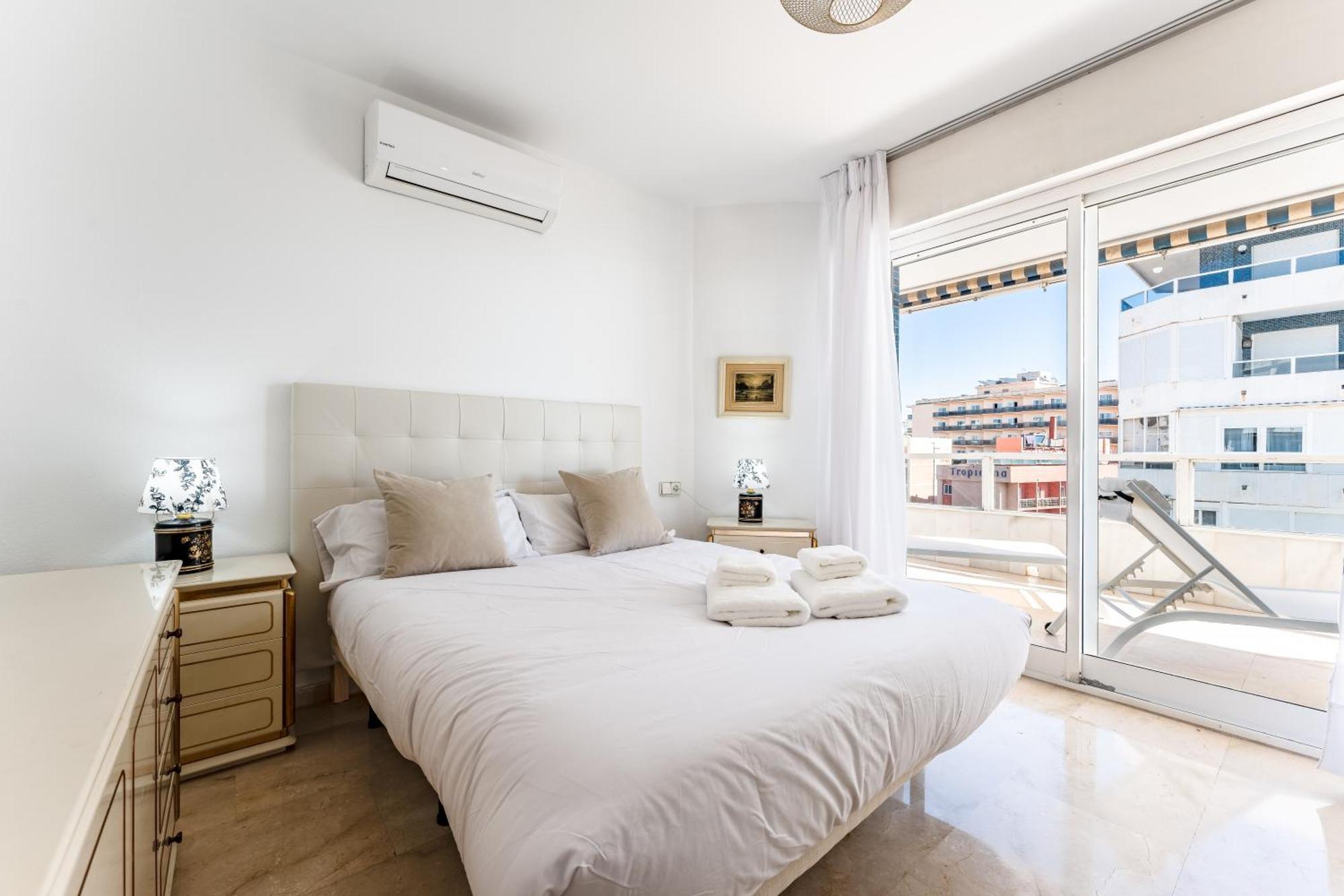 Tropico Carihuela View & Parking Lägenhet Torremolinos Exteriör bild